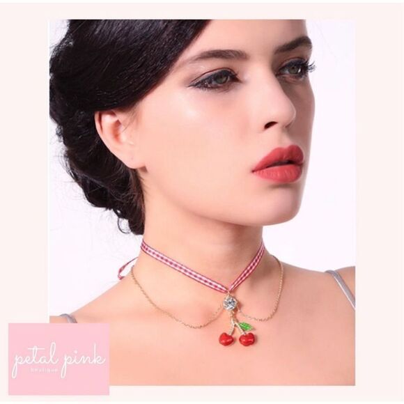 🍒High-End Enamel and Crystal Pendant Choker w Layered Chain and Gingham Ribbon - Picture 1 of 5